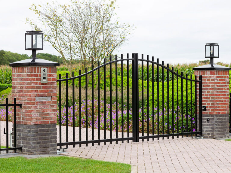 metalen-tuinpoort